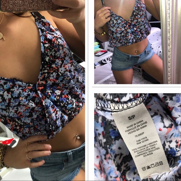 GARAGE FLORAL CROP TOP - Picture 1 of 1